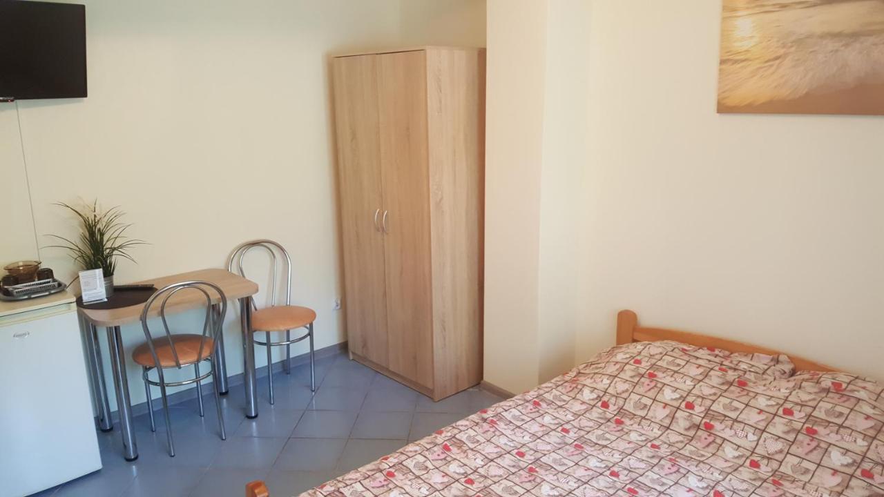 Dziwnów Dom Joanna Bed & Breakfast エクステリア 写真